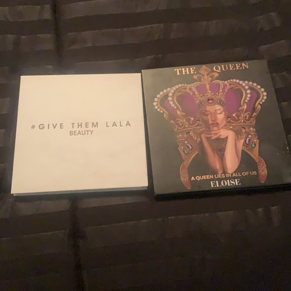 2 palette together swatched once - Picture 2 of 4